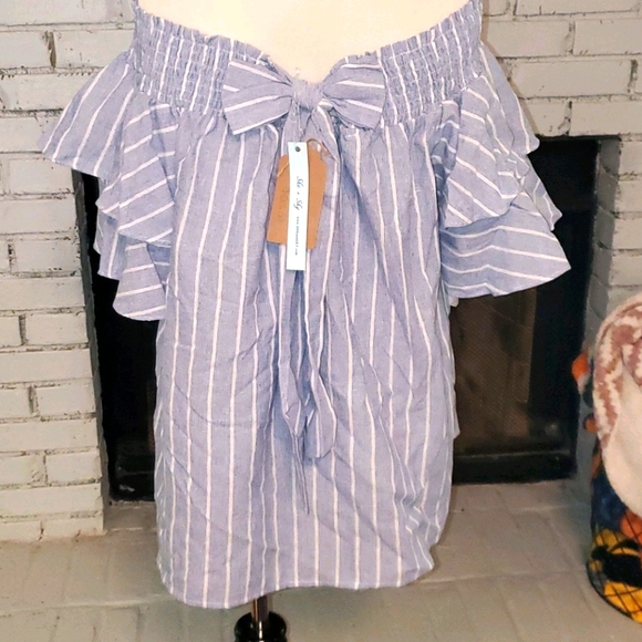 Off the shoulder top - Picture 2 of 2